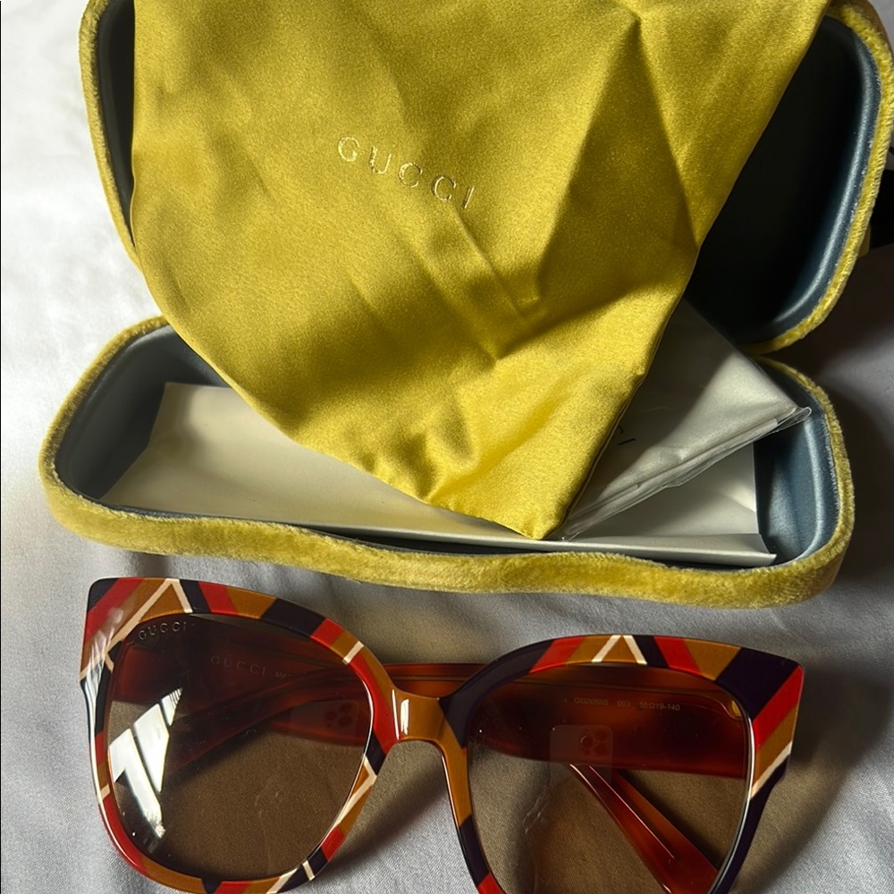 Gucci Red and Orange Aviator Sunglasses with Gold Frame
